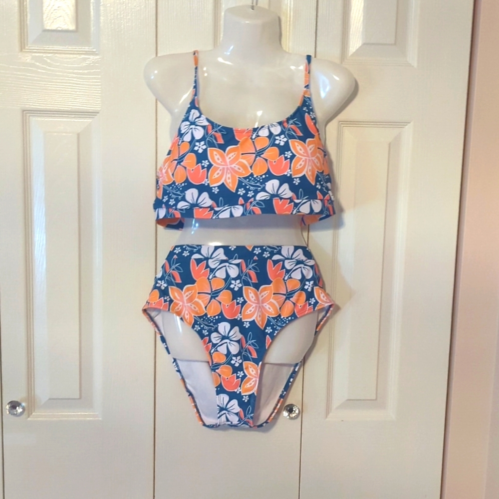 Floral two-piece bathing suit XL